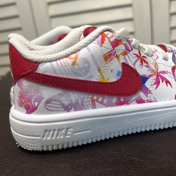 Kids Nike Air Force 1 18 “Gym Red”… - Picture 10 of 12